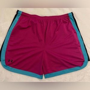 Under Armour Women’s shorts size large